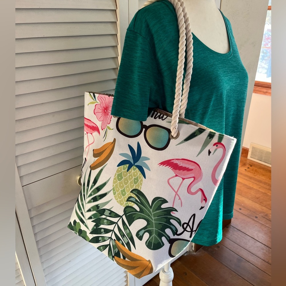 NWOT AXIZ Group “Aloha” Beach Tropical Tote Bag Featuring Flamingos Pineapples